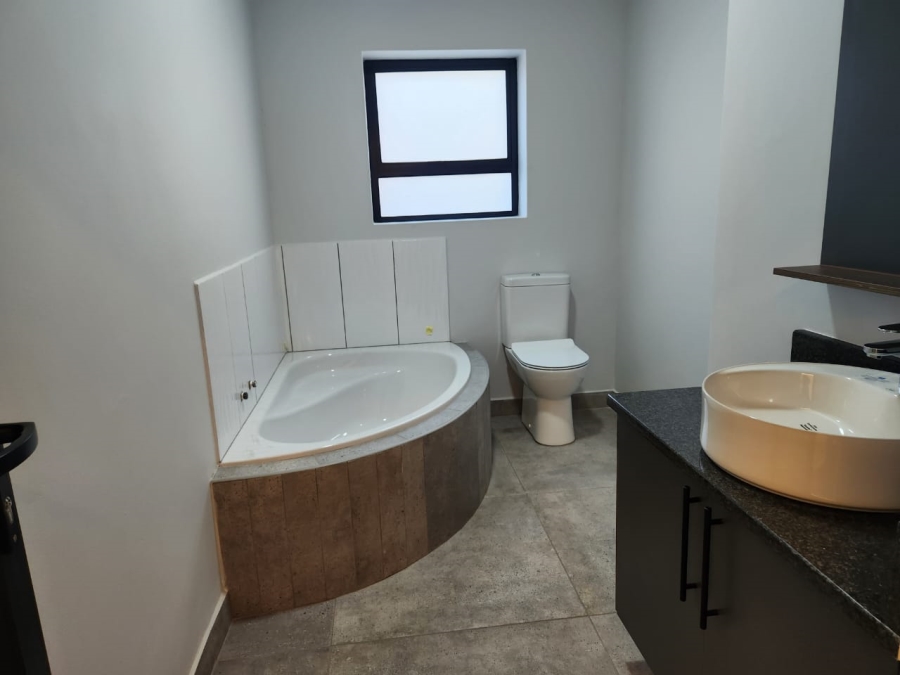 4 Bedroom Property for Sale in Stilbaai Wes Western Cape